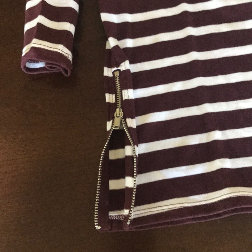 Top - Picture 2 of 3